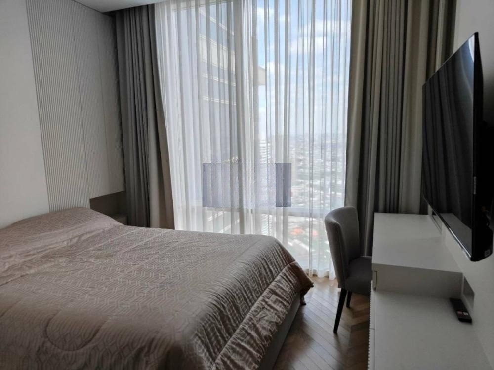Four Seasons Private Residences - Image 6