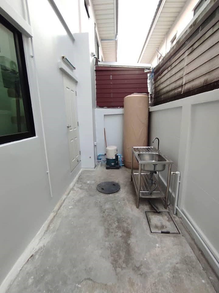 2 Bedroom Townhouse For Sale in Bang Sao Thong, Bang Sao Thong, Samut Prakan - Image 9