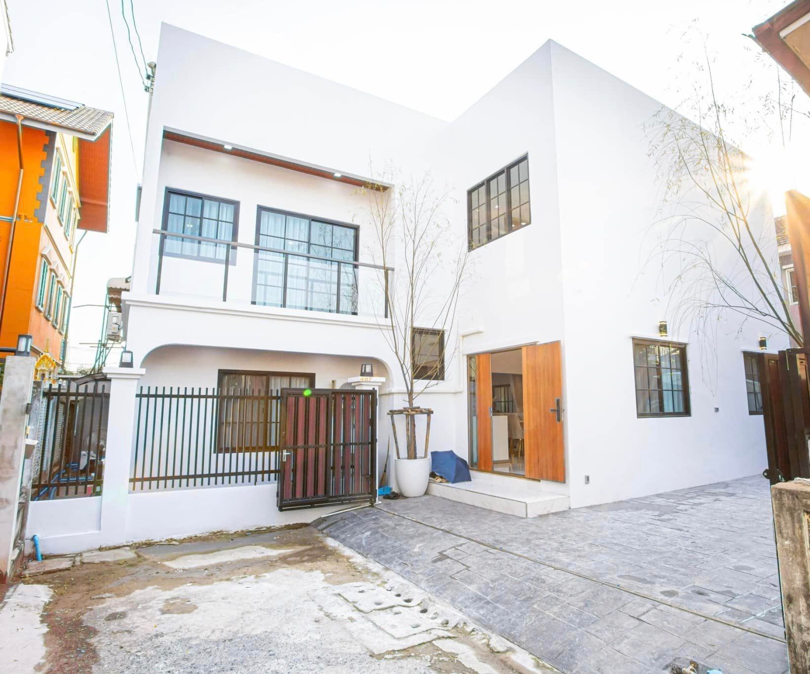 5 ห้องนอน บ้านเดี่ยว  ใน ห้วยขวาง, ห้วยขวาง, กรุงเทพมหานคร - Image 1