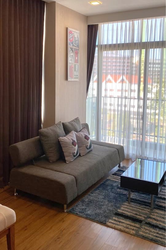 Stylish Condo - Image 4