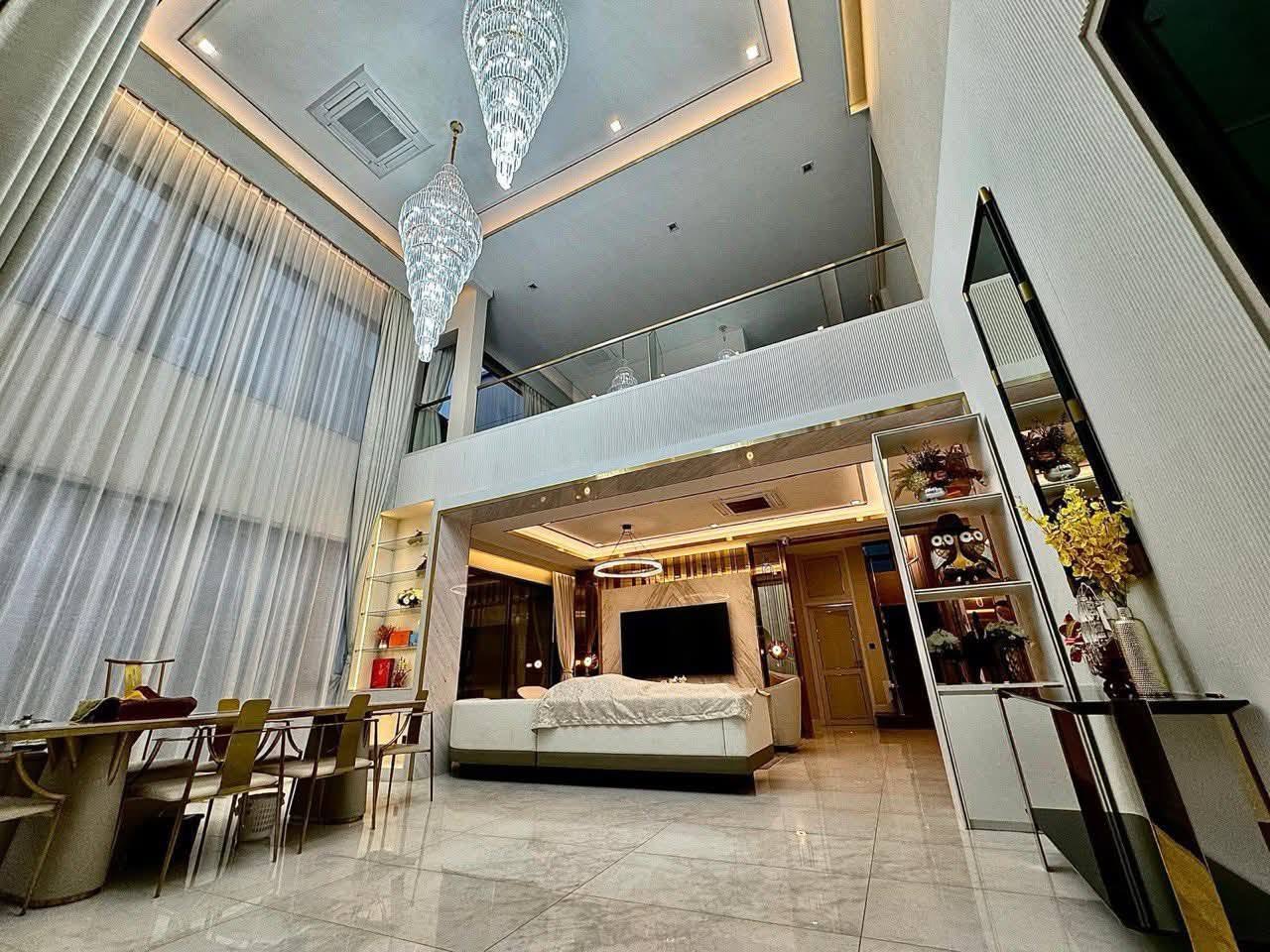 5 Bedroom House For Sale in Saphan Sung, Saphan Sung, Bangkok - Image 2