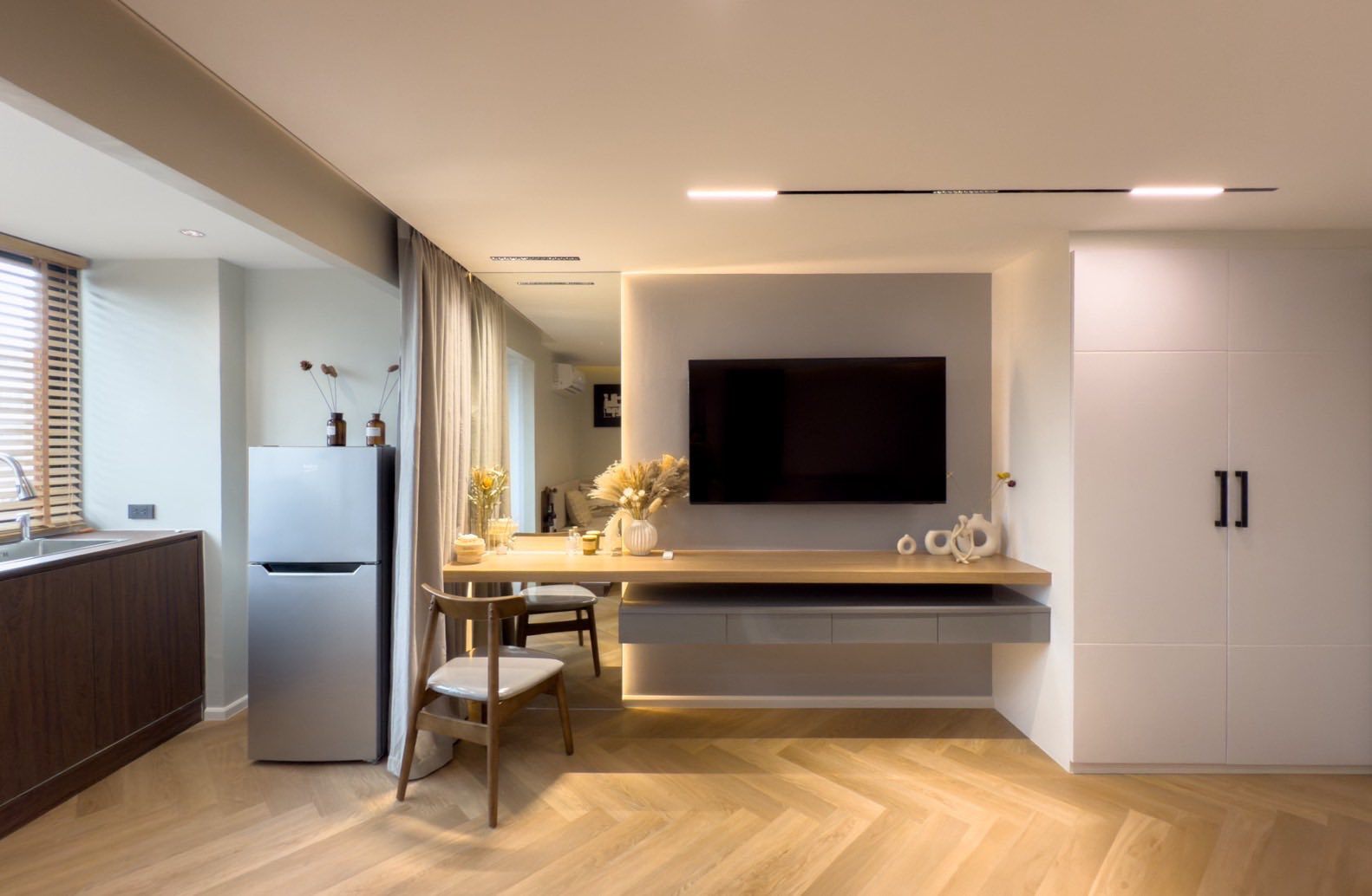 103 Condominium 2 (Soi 12) - Image 3