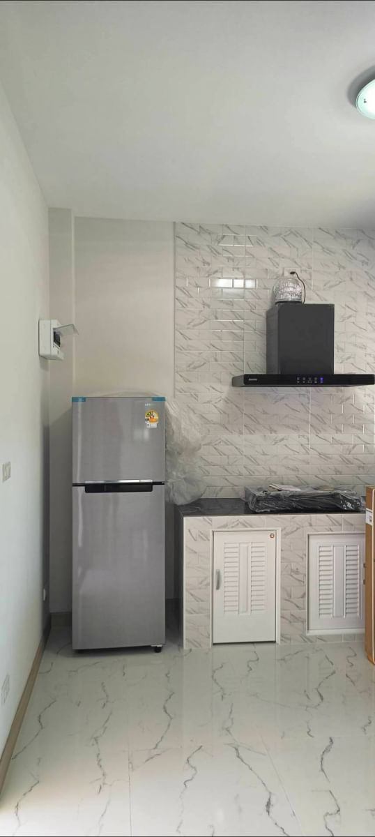 3 卧室 独立房屋  在  - Image 4