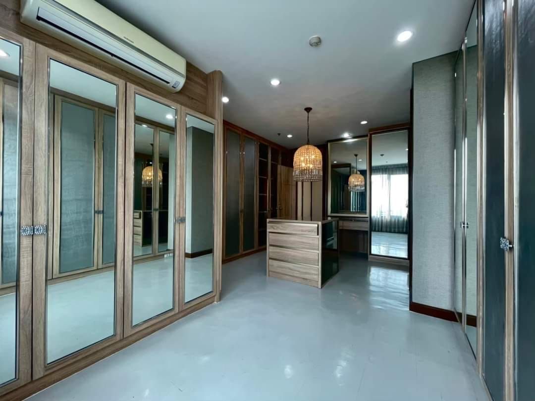 Villa Asoke Condominium - Image 7