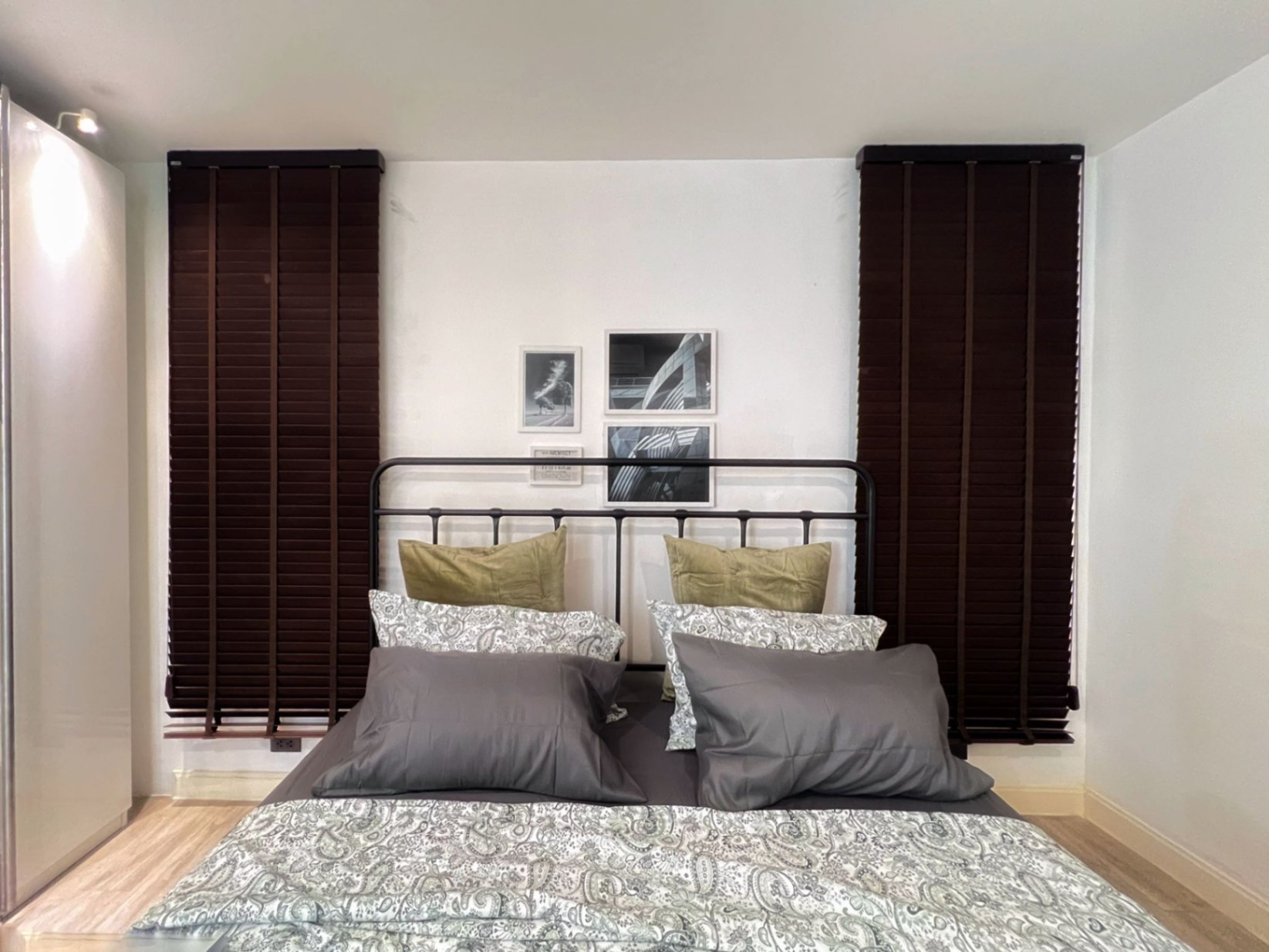 Premier Condominium - Image 16