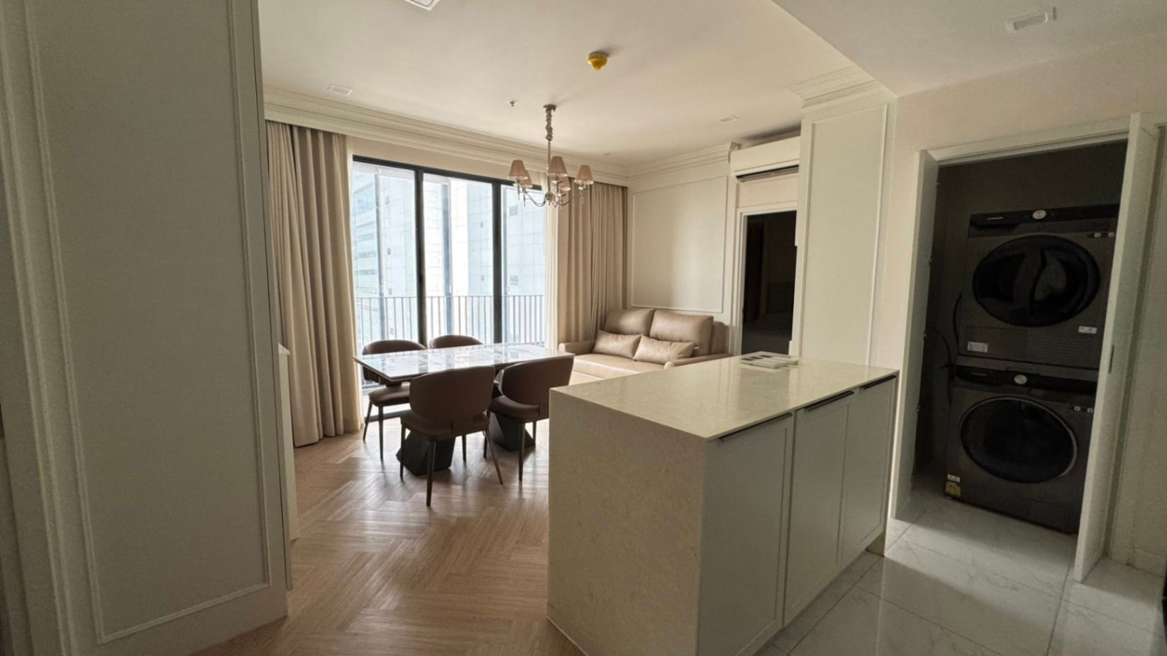 Ideo Mobi Sukhumvit 66 - Image 1