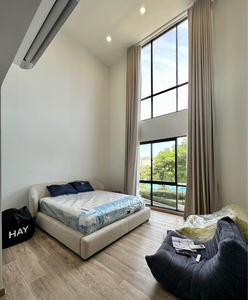 3 Bedroom Townhouse For Sale in Bang Phongphang, Yan Nawa, Bangkok - Image 9
