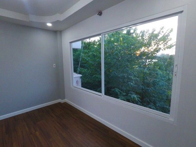 3 Bedroom Townhouse For Sale in Tha Sala, Mueang Chiang Mai, Chiang Mai - Image 12