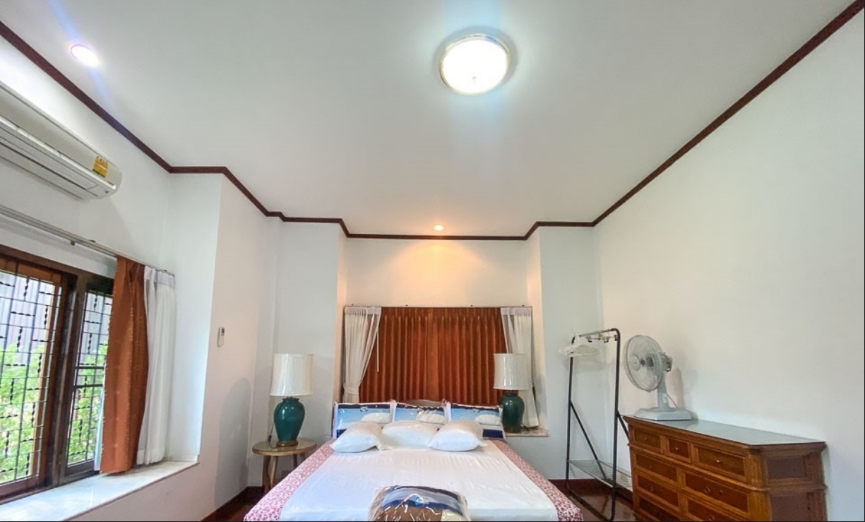 5 Bedroom House For Sale in San Phisuea, Mueang Chiang Mai, Chiang Mai - Image 6
