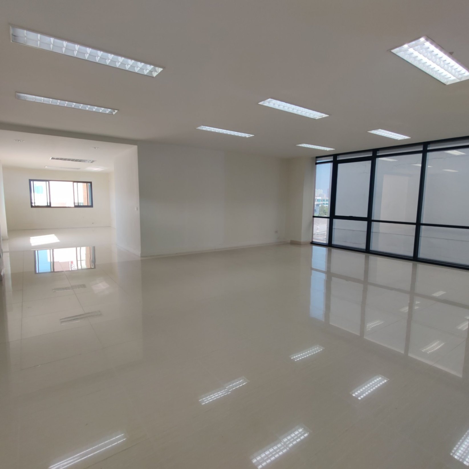  Retail Space For Rent in Bang Khlo, Bang Kho Laem, Bangkok - Image 3