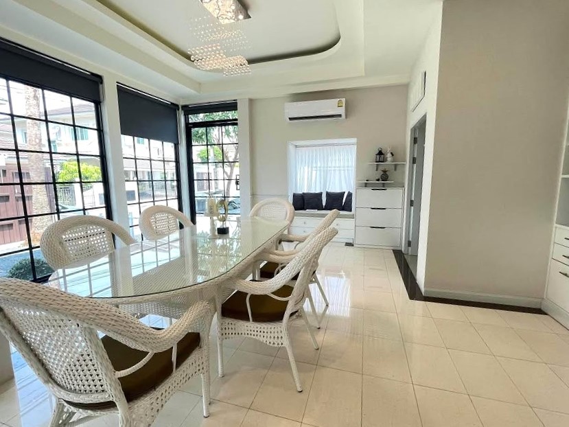 5 Bedroom House For Sale in Fa Ham, Mueang Chiang Mai, Chiang Mai - Image 3