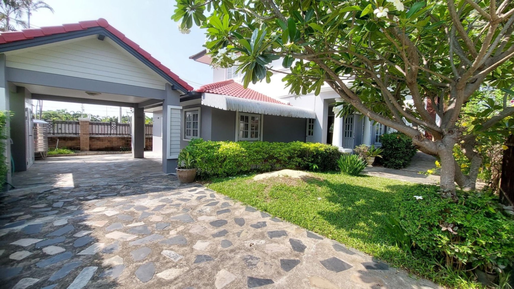 Home in Park - Image 14