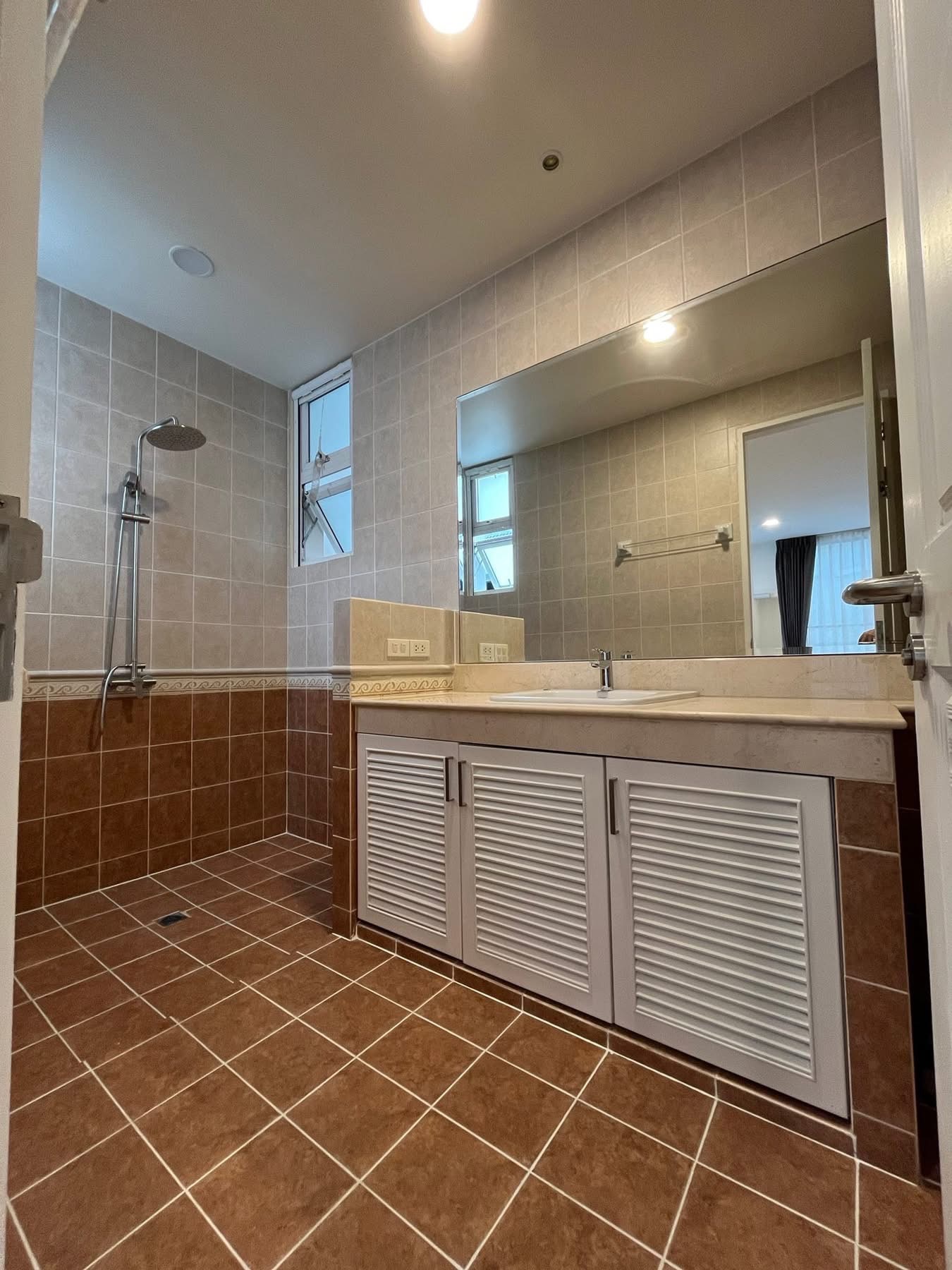 5 Bedroom House For Rent in Din Daeng, Din Daeng, Bangkok - Image 31