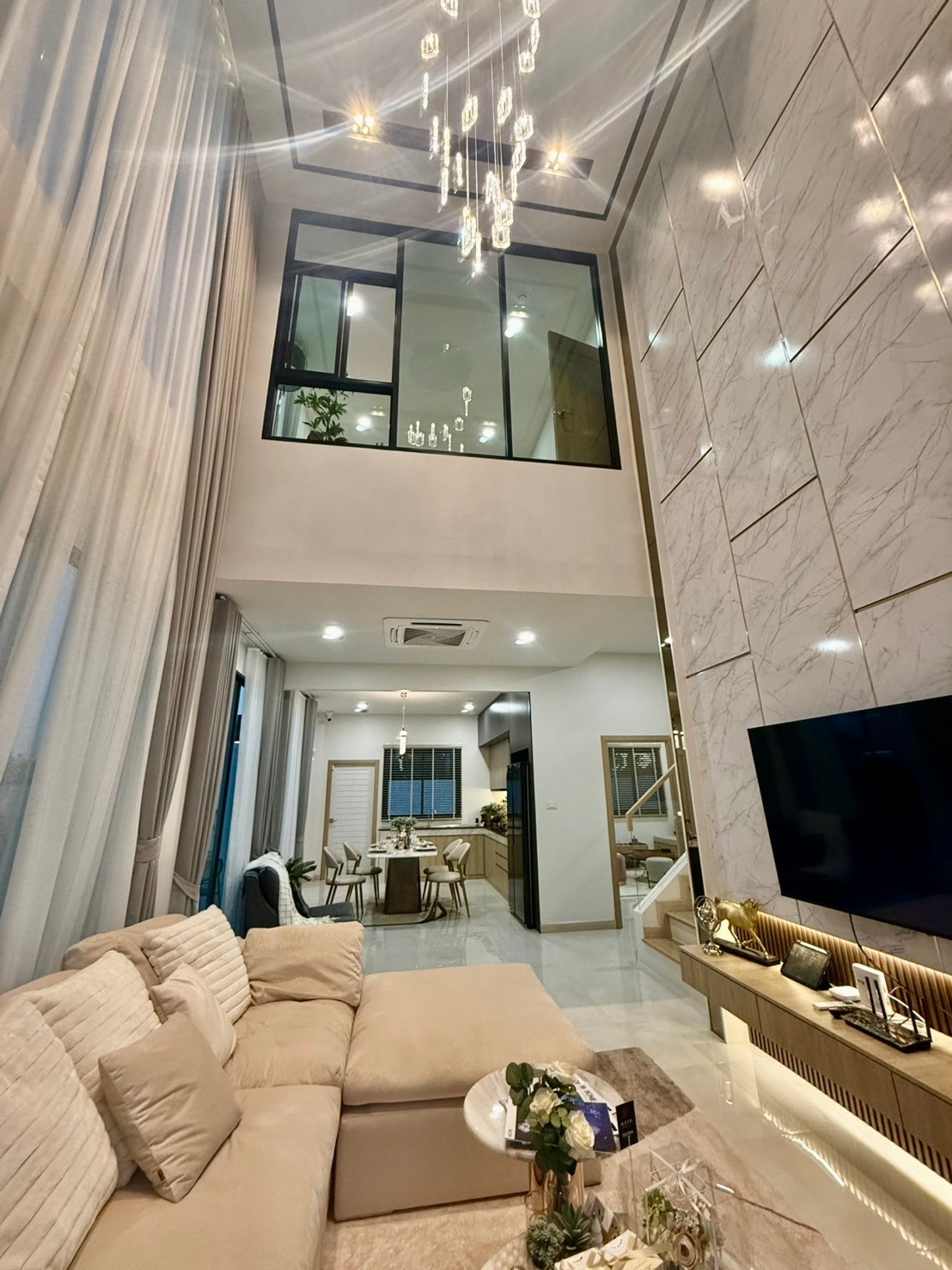 4 Bedroom House For Sale in San Phak Wan, Hang Dong, Chiang Mai - Image 2