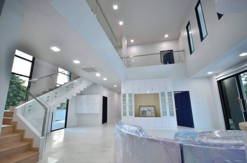 7 卧室 独立房屋  在  - Image 12