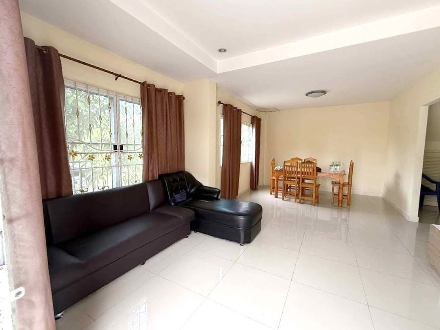 3 Bedroom House For Rent in Chai Sathan, Saraphi, Chiang Mai - Image 2