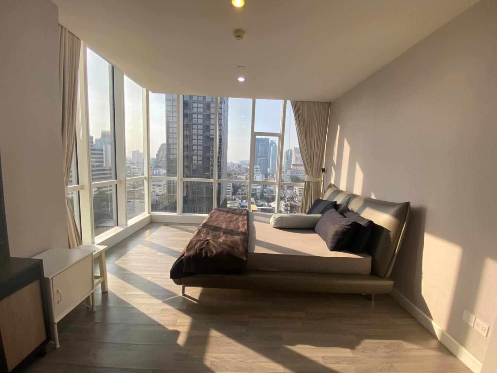 The Room Sathorn - TanonPun - Image 2