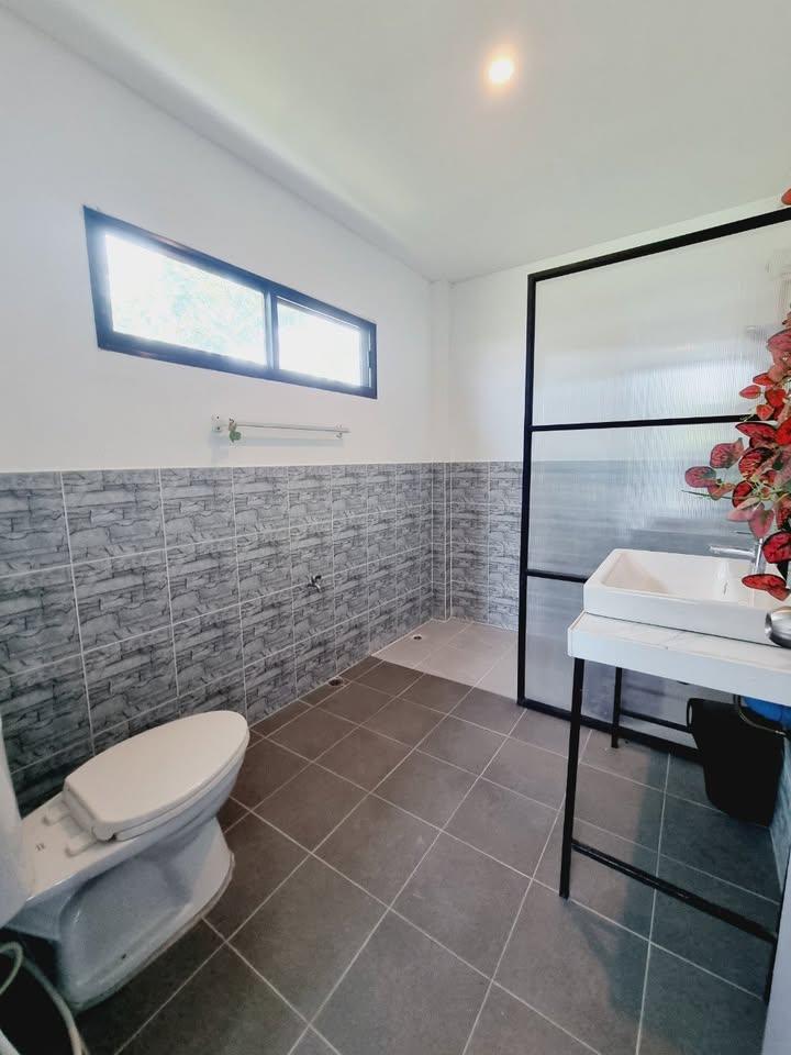 4 Bedroom House For Sale in Ban Waen, Hang Dong, Chiang Mai - Image 8