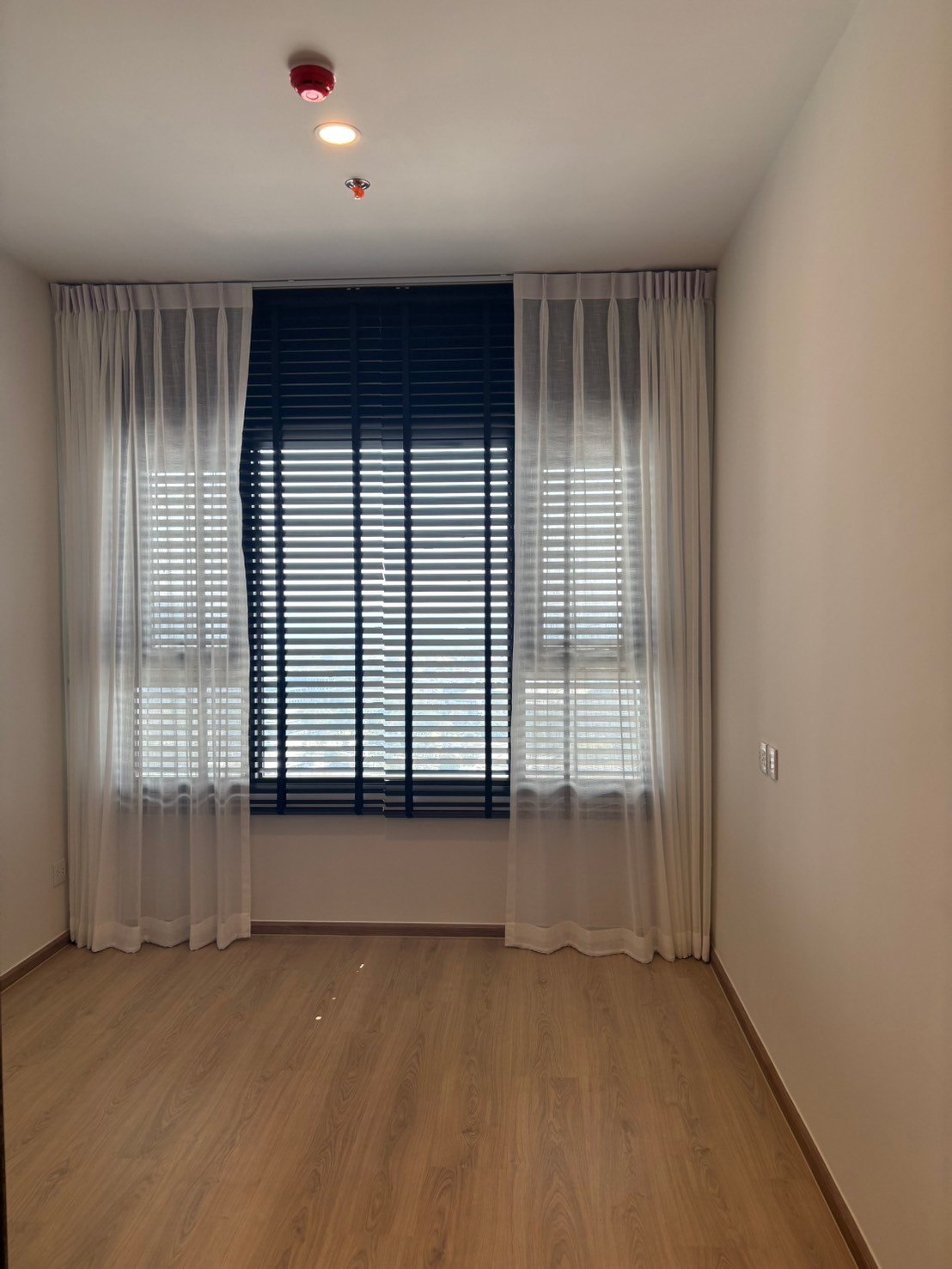 1 Bedroom Condo For Sale in Khlong Toei, Khlong Toei, Bangkok - Image 4