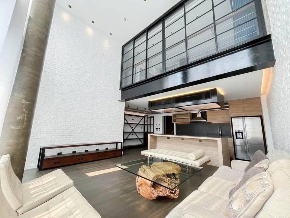 Penthouse Condominium 3 - Image 1
