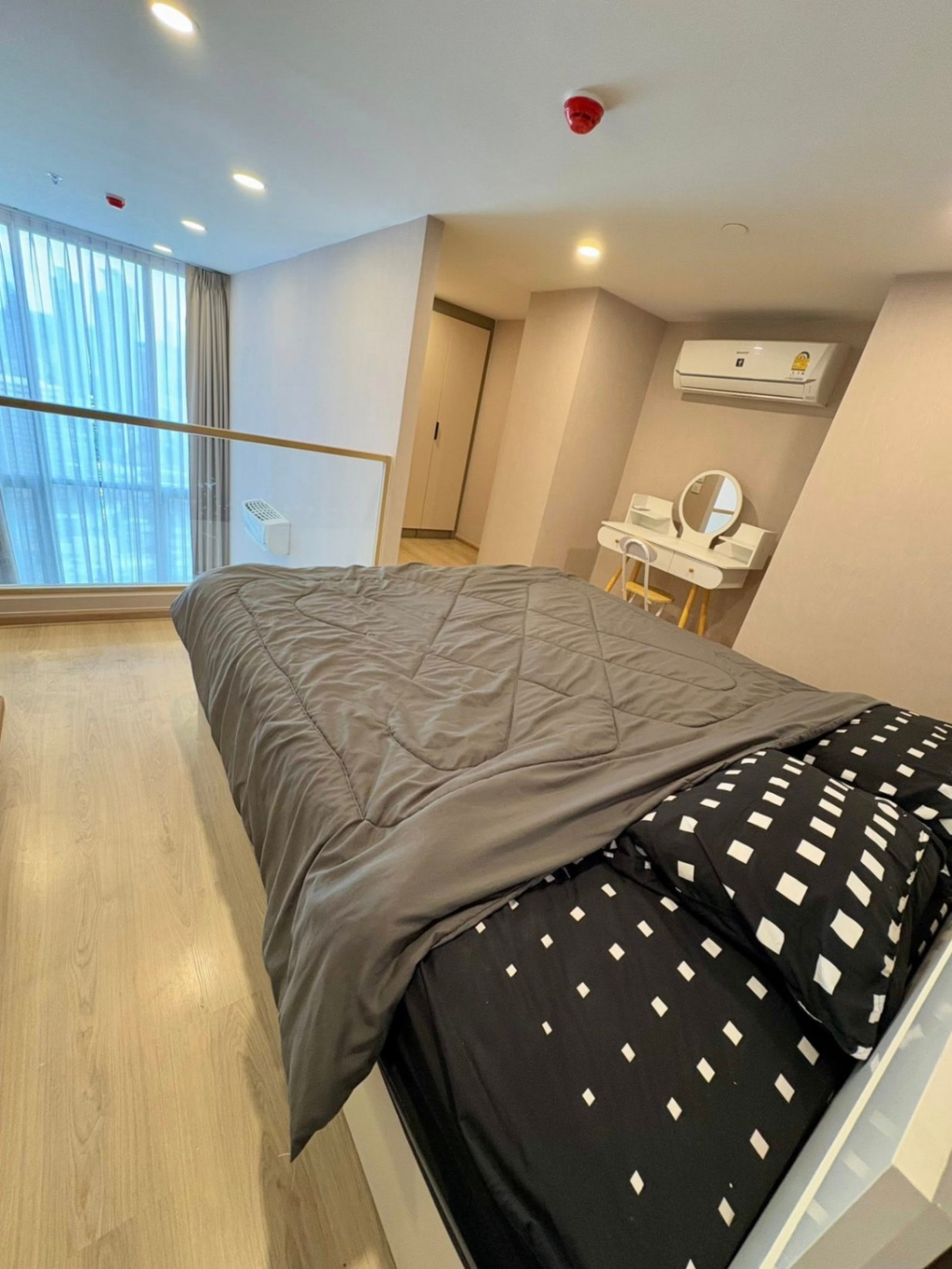 5aaa2fd7-04b8-49dd-99ed-0157ec93df55