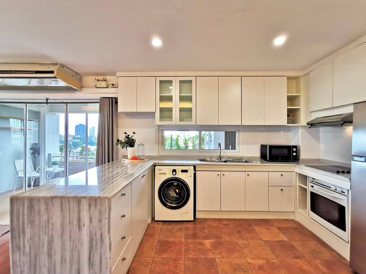 2 Bedroom Condo For Sale in Khlong Tan Nuea, Vadhana, Bangkok - Image 3