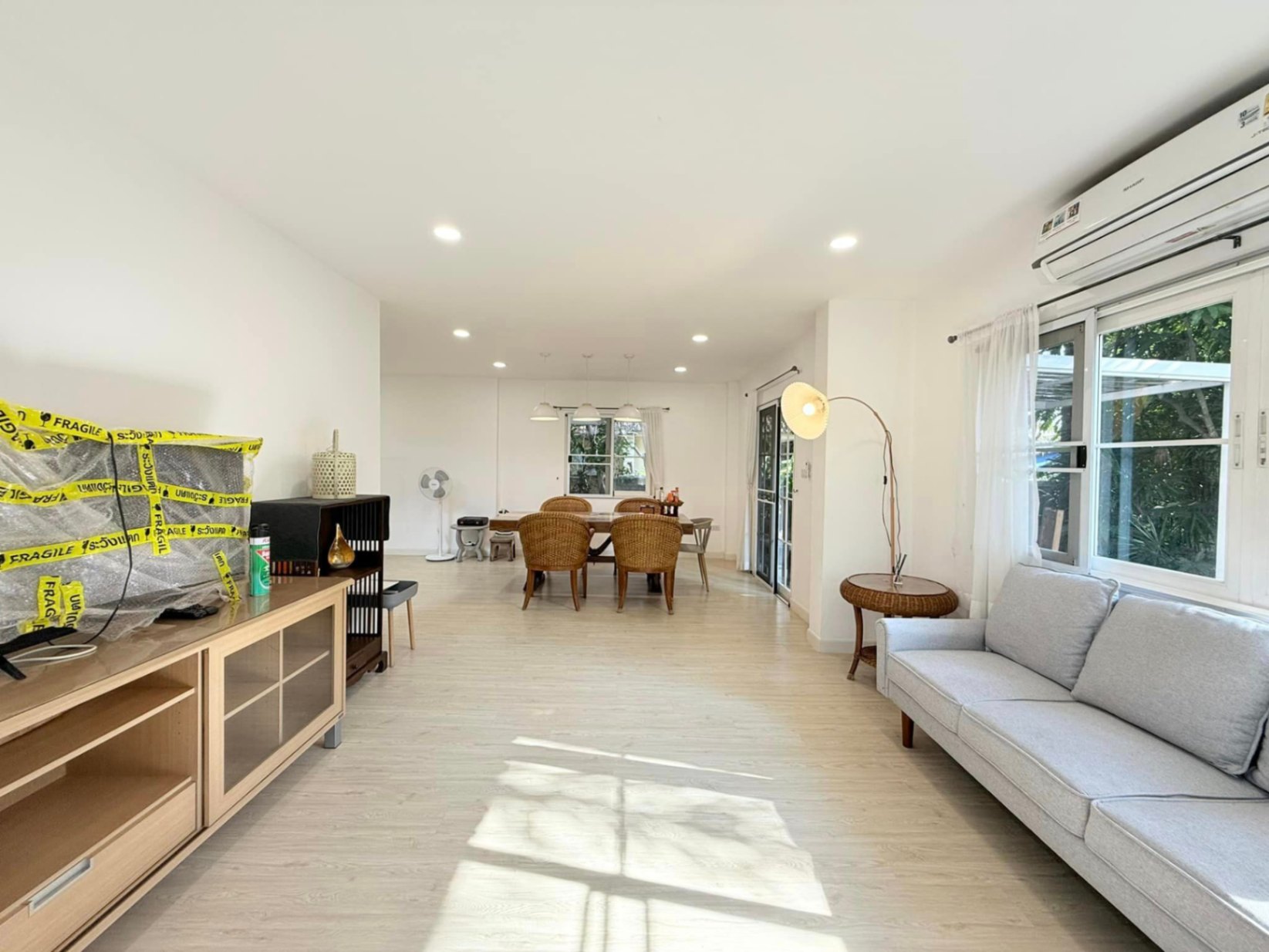 Home in Park - Image 2