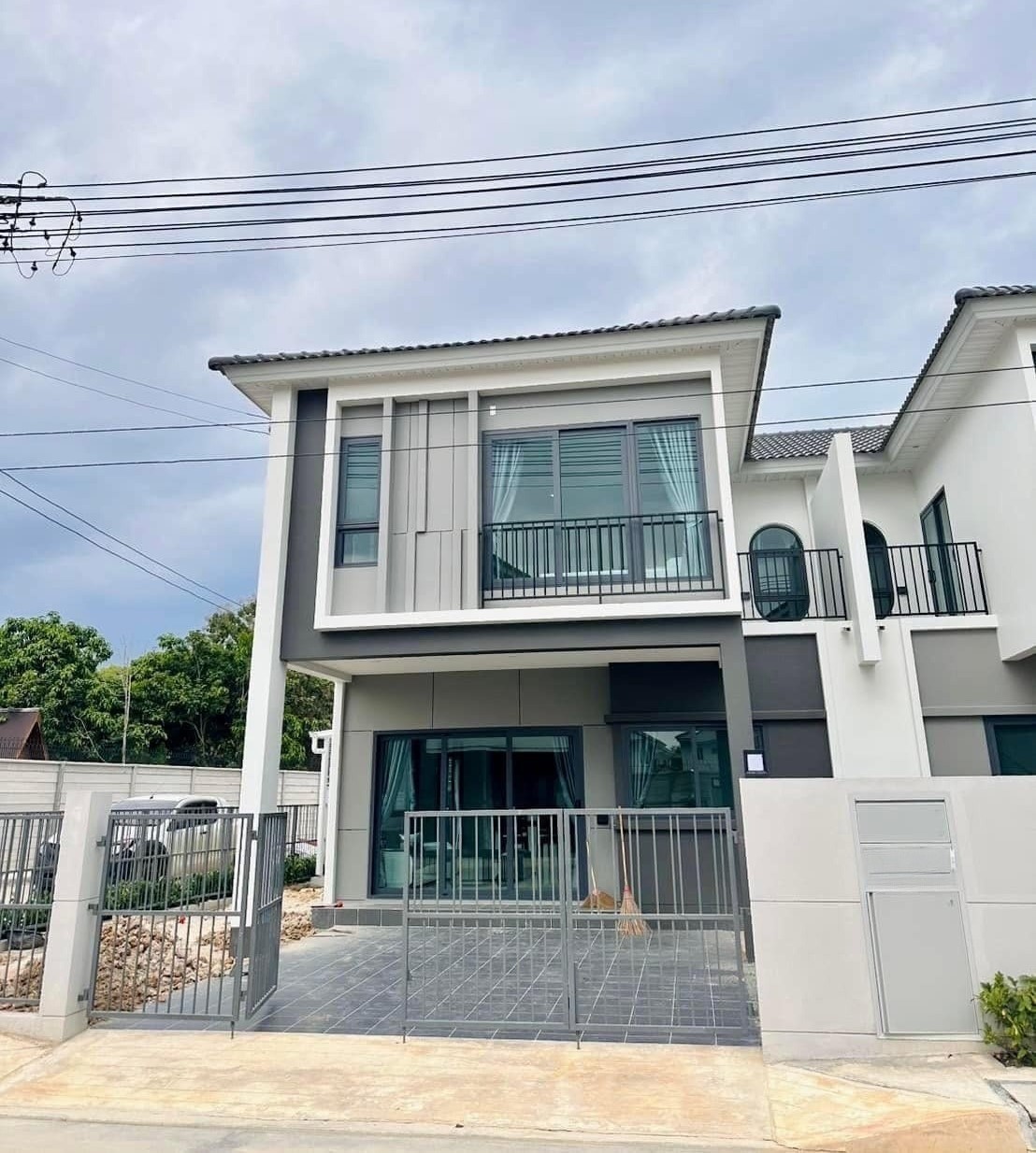4 卧室 独立房屋 出租 在  - Image 1