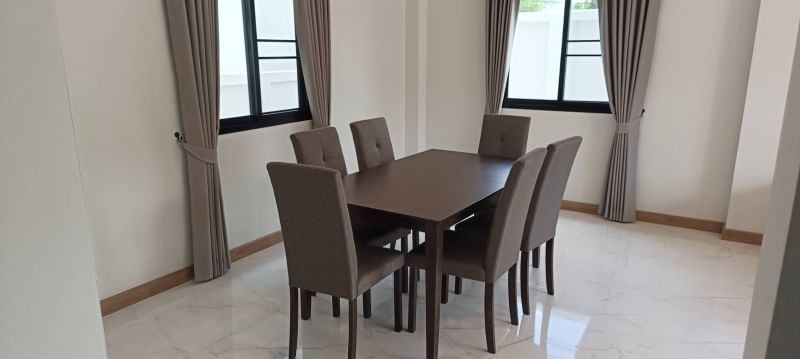 3 卧室 独立房屋  在  - Image 5