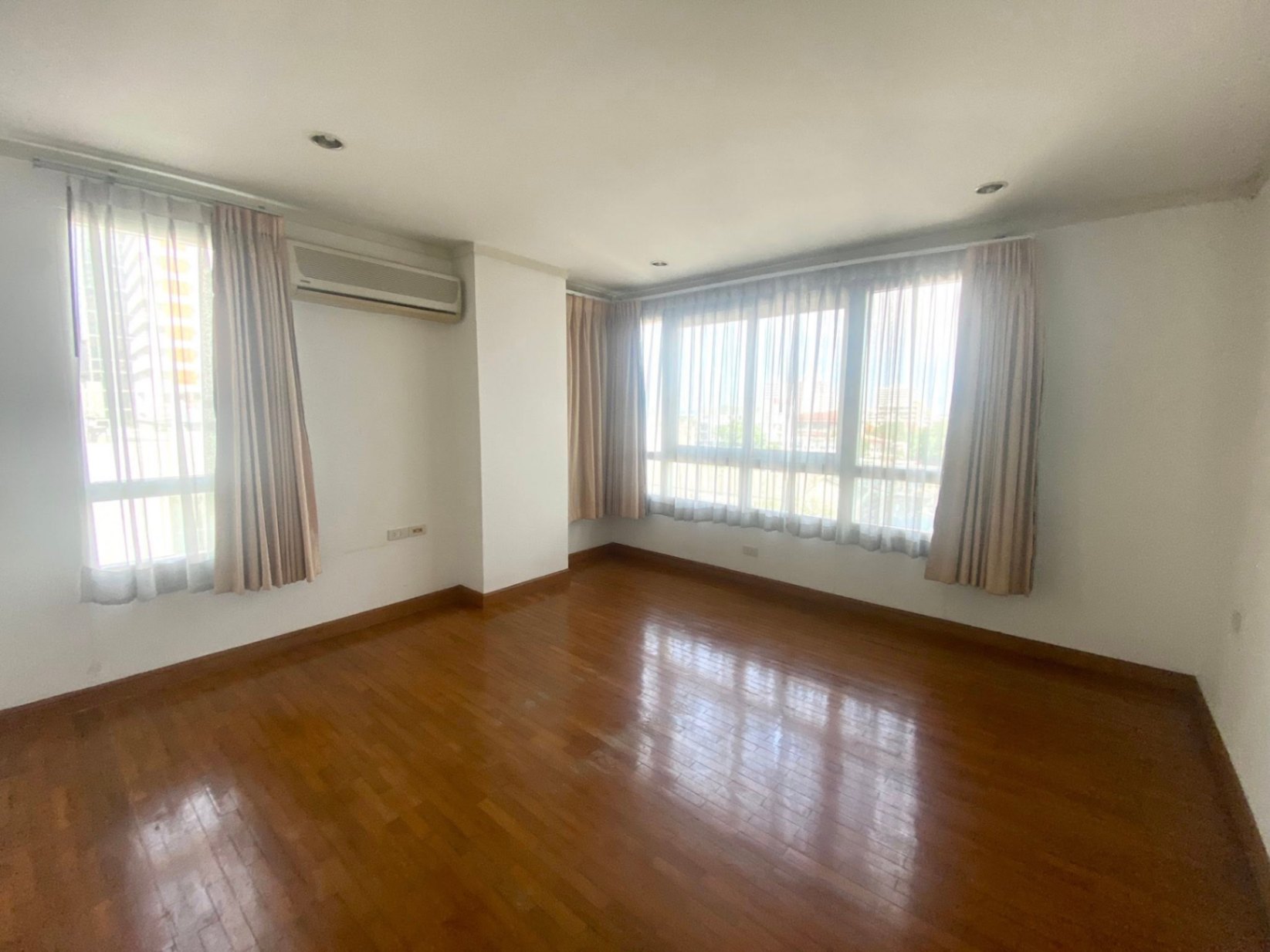 Baan Siri Sathorn Suanplu - Image 4