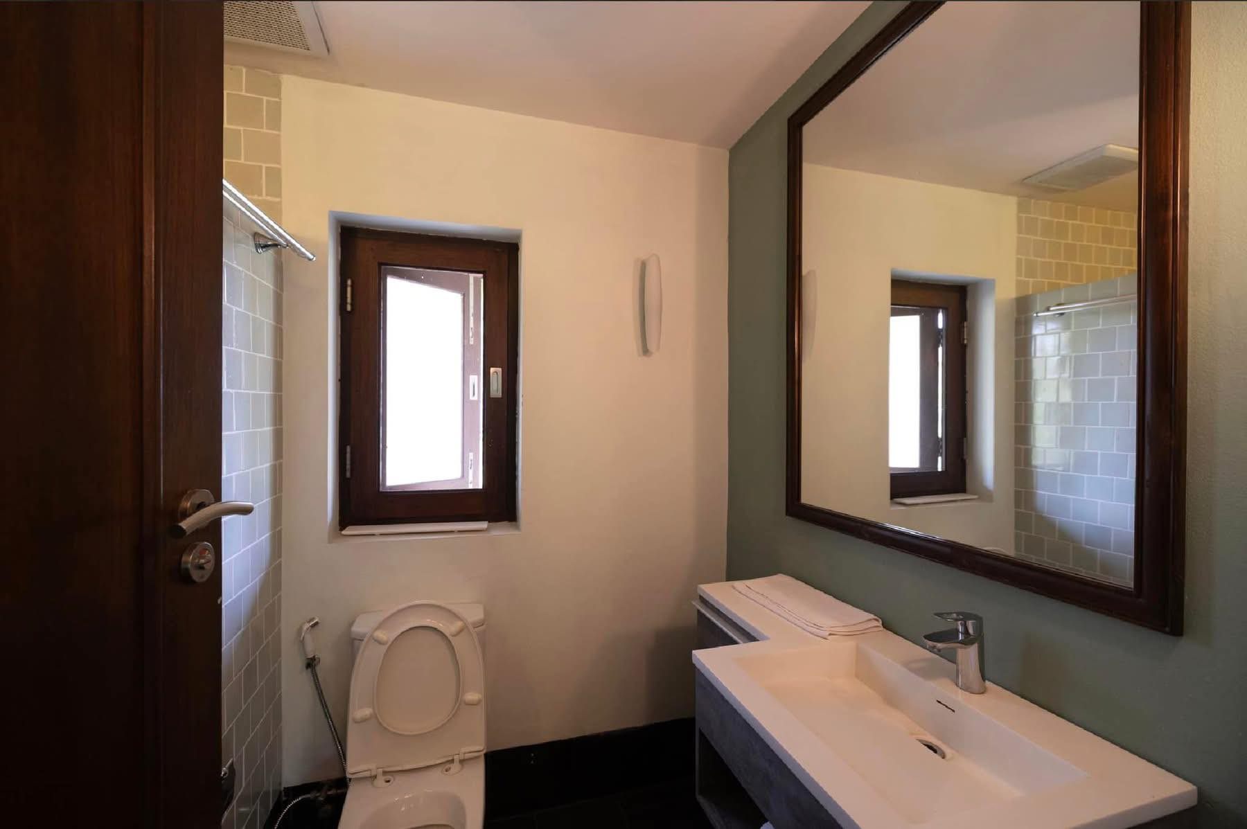 6 Bedroom House For Sale in Pa Daet, Mueang Chiang Mai, Chiang Mai - Image 22