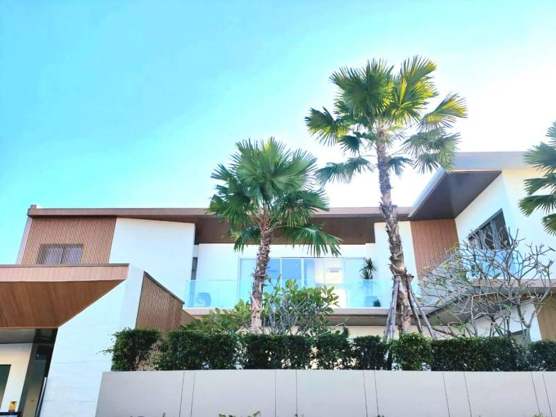 5 Bedroom House For Sale in San Phak Wan, Hang Dong, Chiang Mai - Image 1