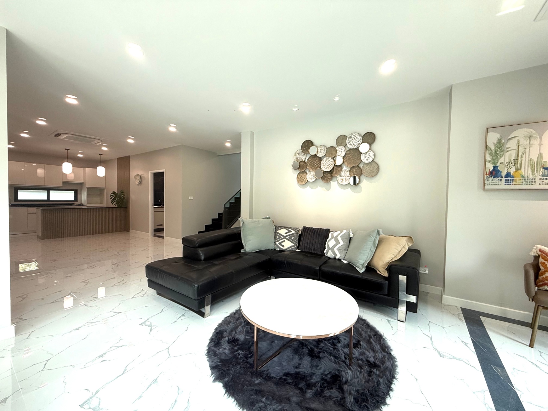 5 Bedroom House For Sale in Nam Phrae, Hang Dong, Chiang Mai - Image 12