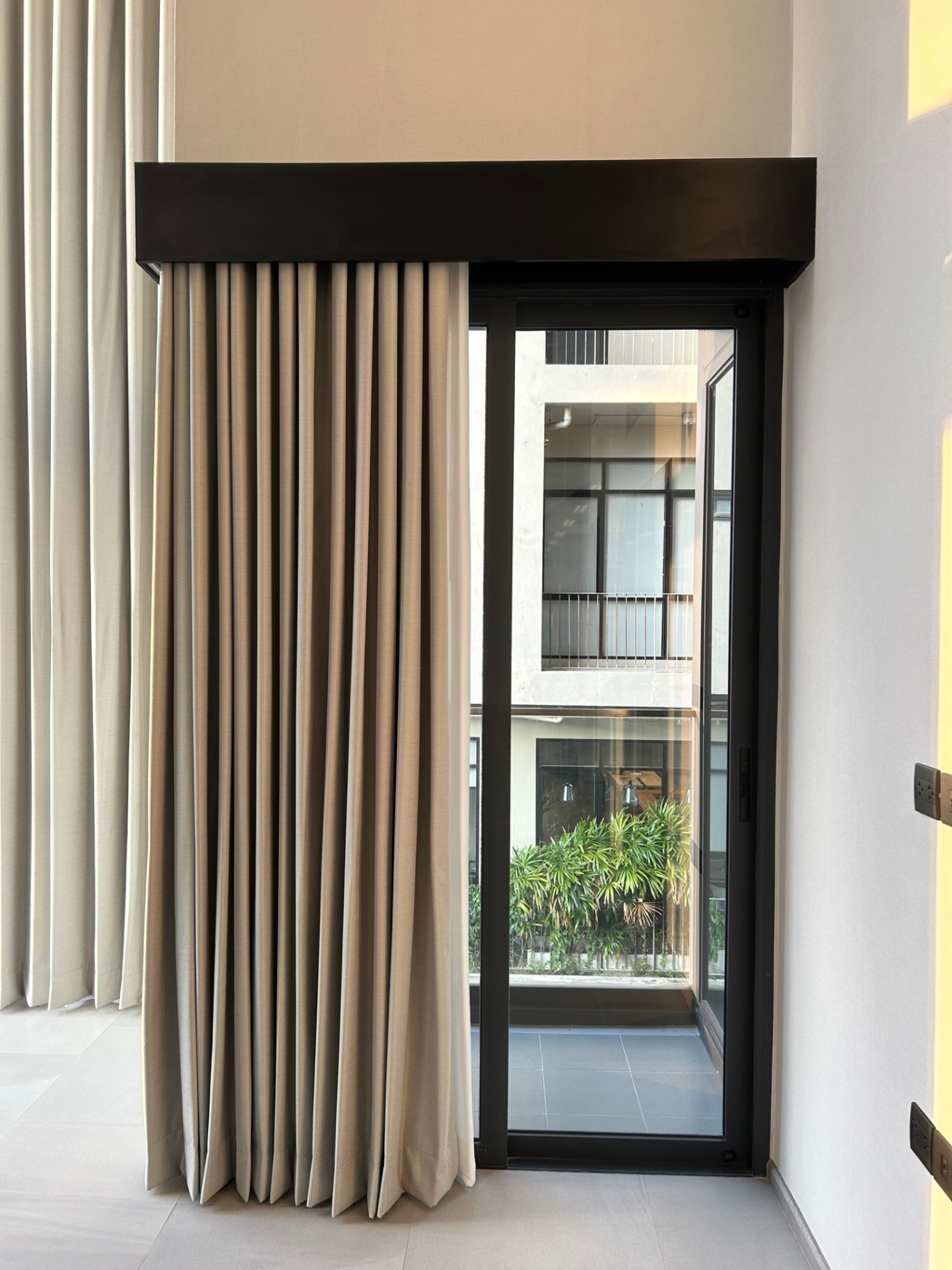 Cooper Siam - Image 29