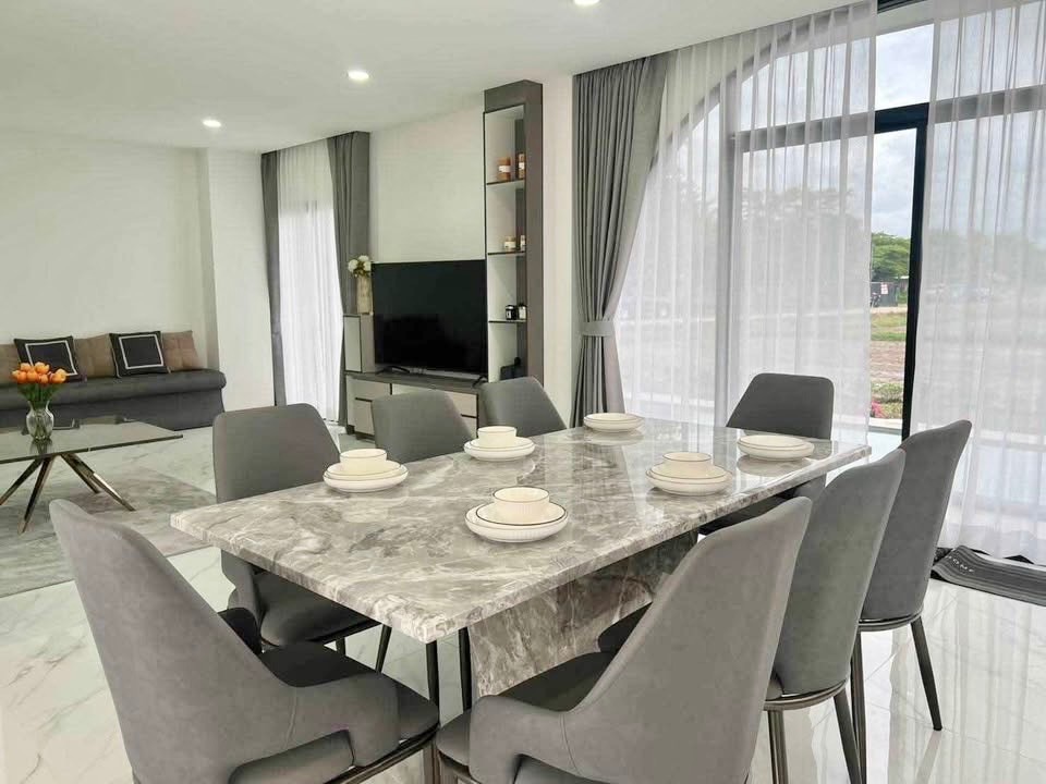 4 Bedroom House For Sale in Hang Dong, Hang Dong, Chiang Mai - Image 8