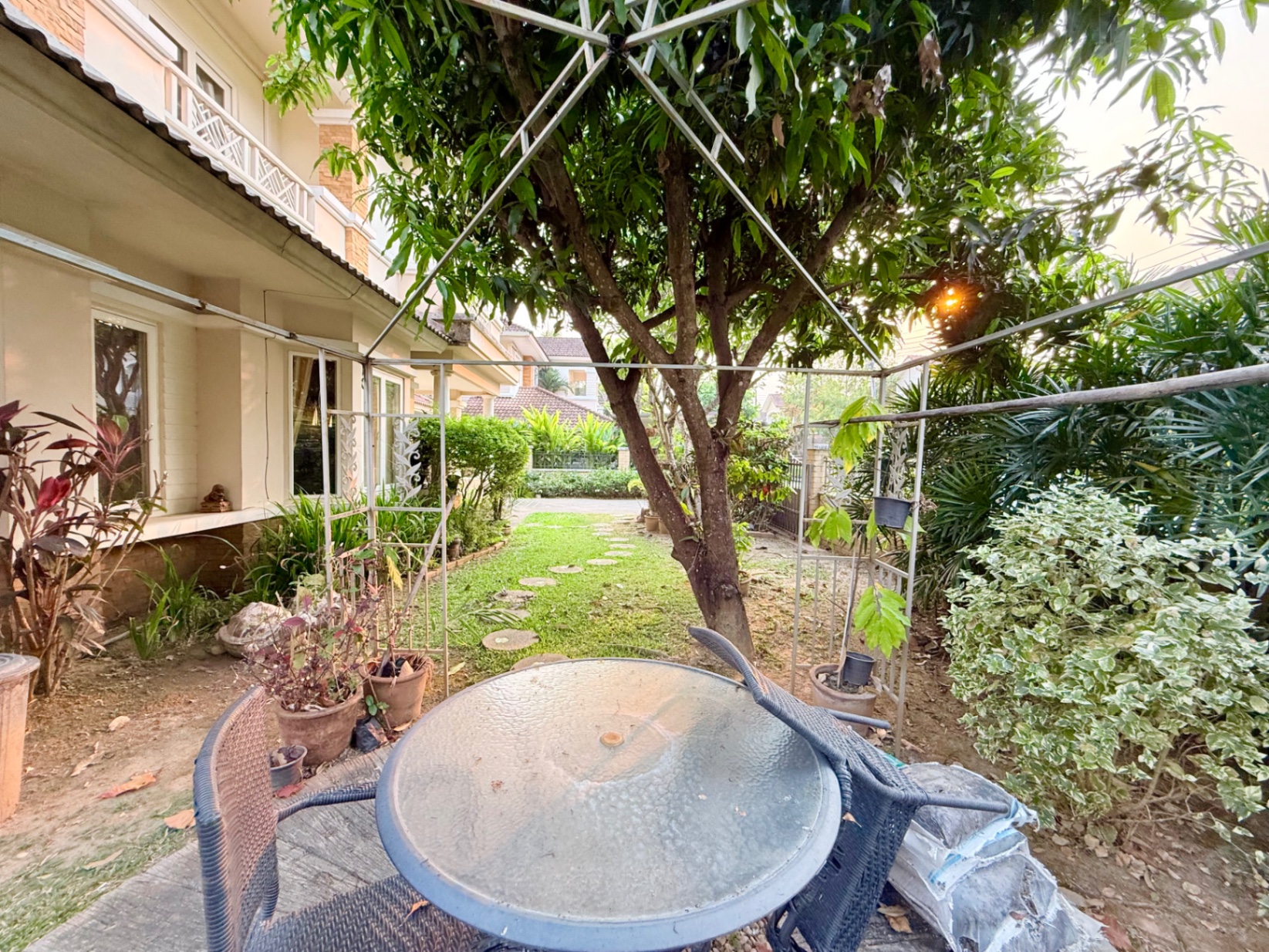 Home in Park - Image 51