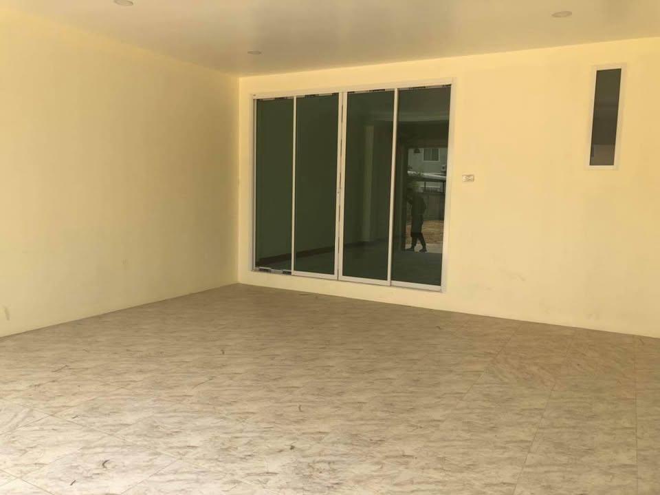 3 Bedroom Townhouse For Sale in Tha Sala, Mueang Chiang Mai, Chiang Mai - Image 8