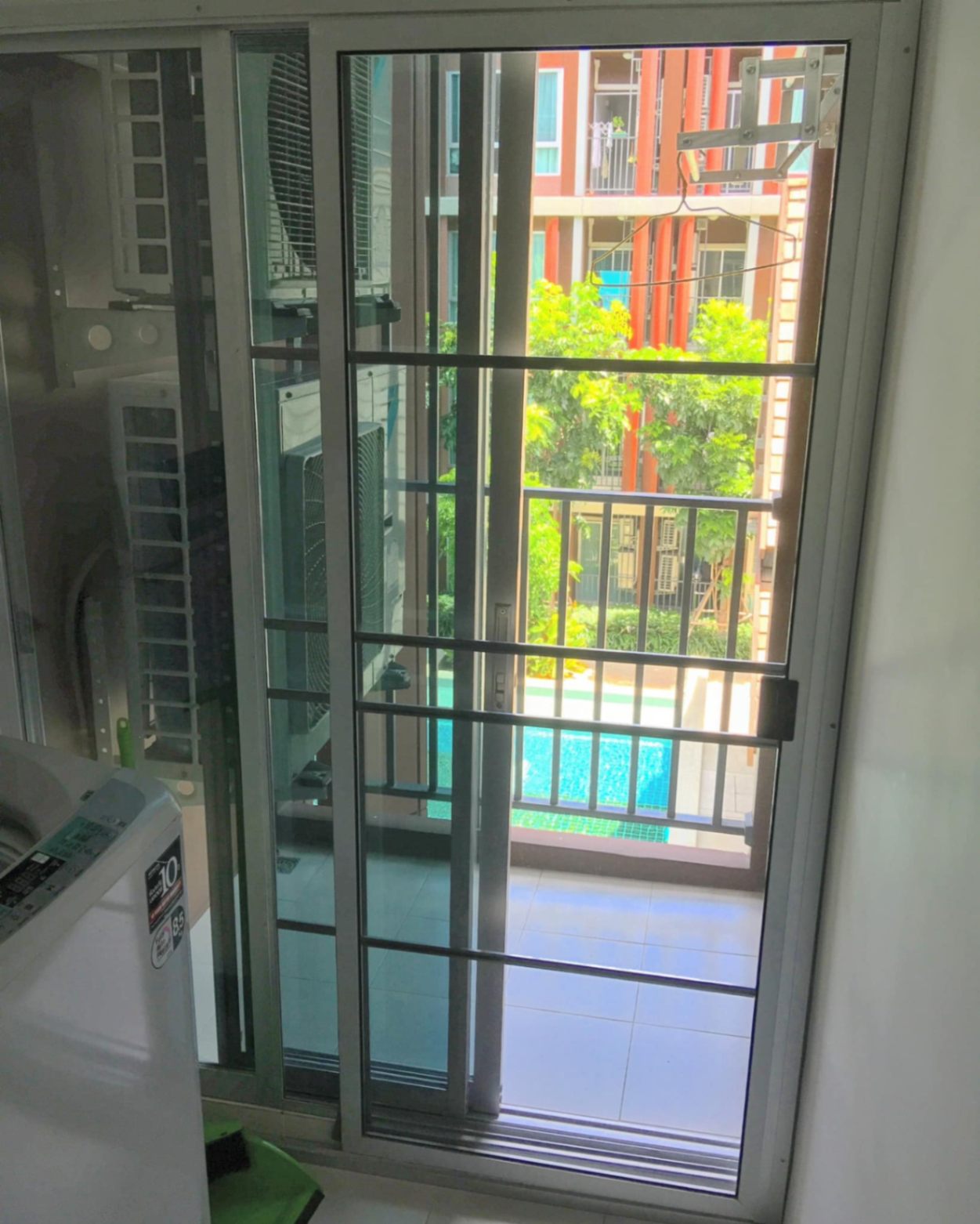 D VIENG Santitham - Image 6