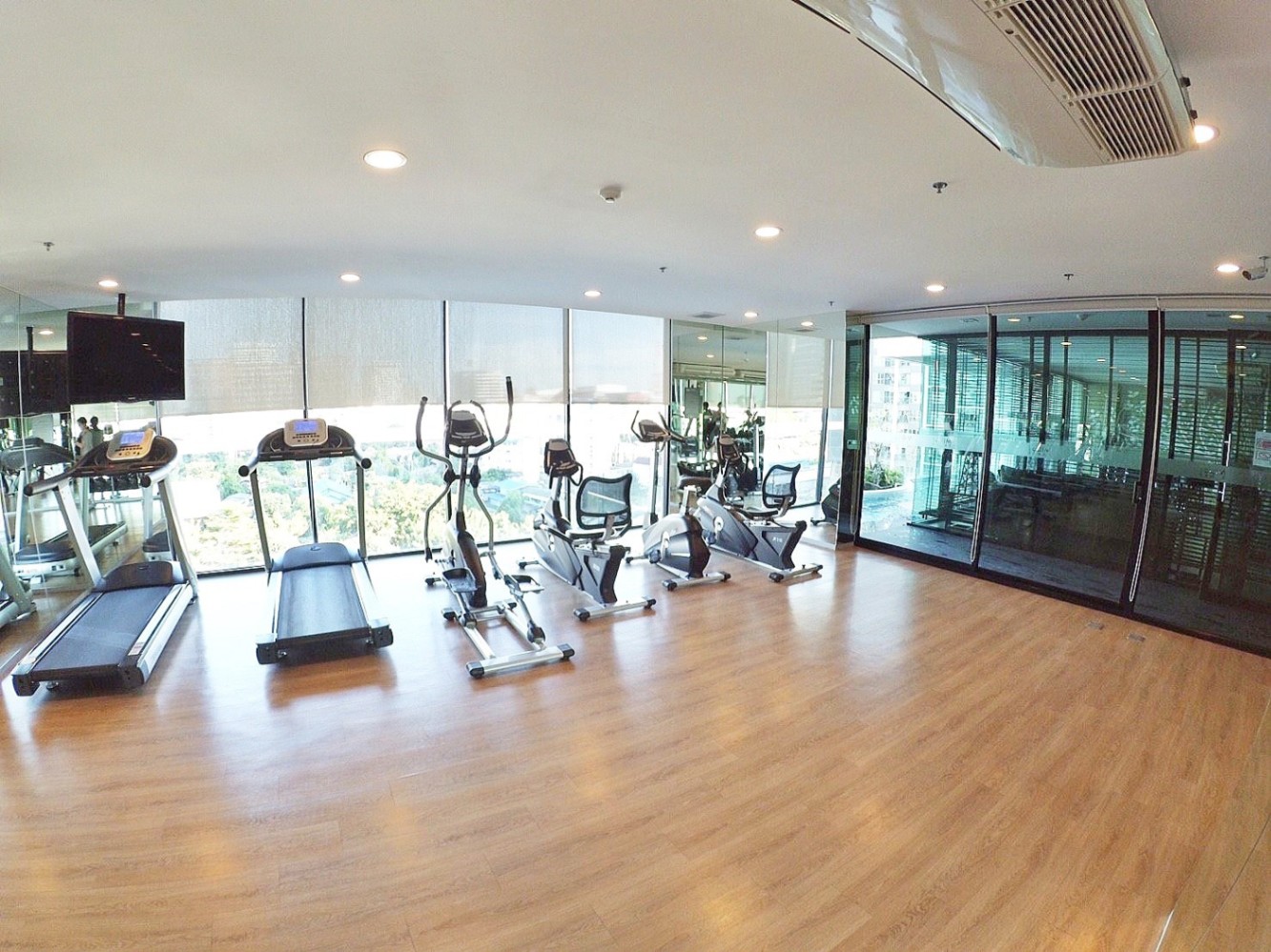 Condolette Midst Rama 9 - Image 12