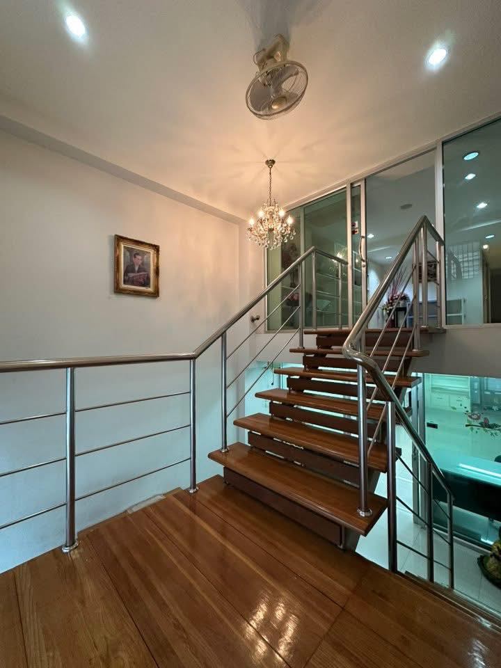  Retail Space For Rent in Phra Khanong, Khlong Toei, Bangkok - Image 9
