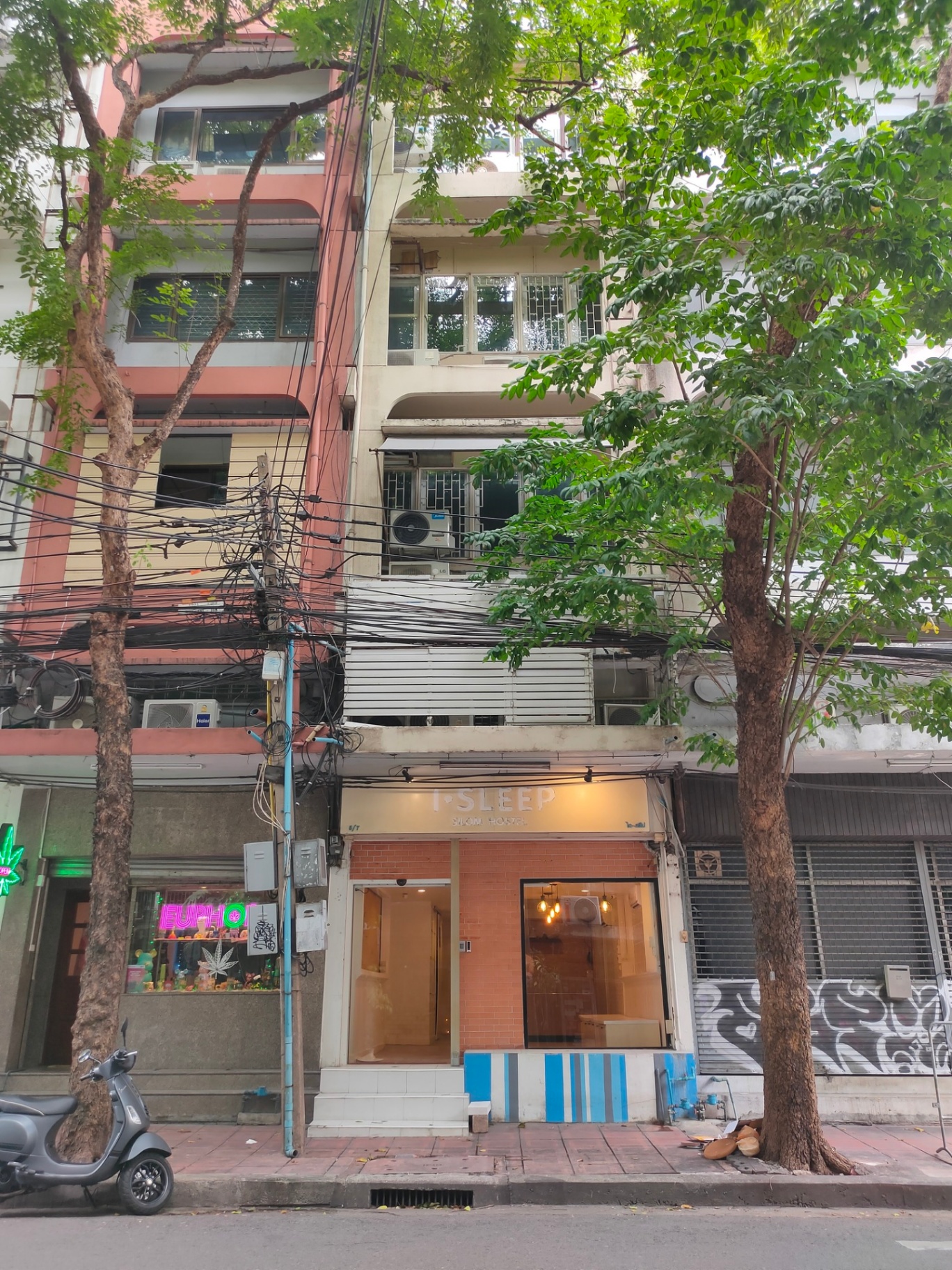  Retail Space For Sale in Suriyawong, Bang Rak, Bangkok - Image 1