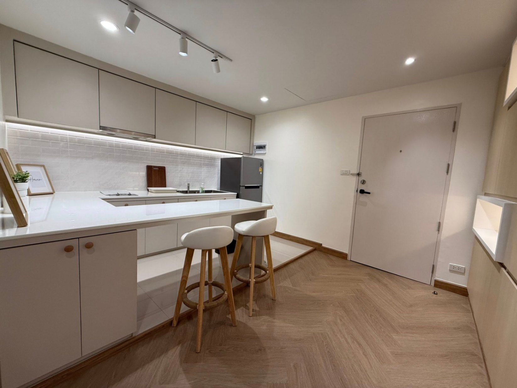 1 ห้องนอน คอนโด สำหรับขาย ใน บางกะปิ, ห้วยขวาง, กรุงเทพมหานคร - Image 15