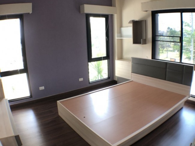 2 Bedroom House For Sale in San Kamphaeng, San Kamphaeng, Chiang Mai - Image 9