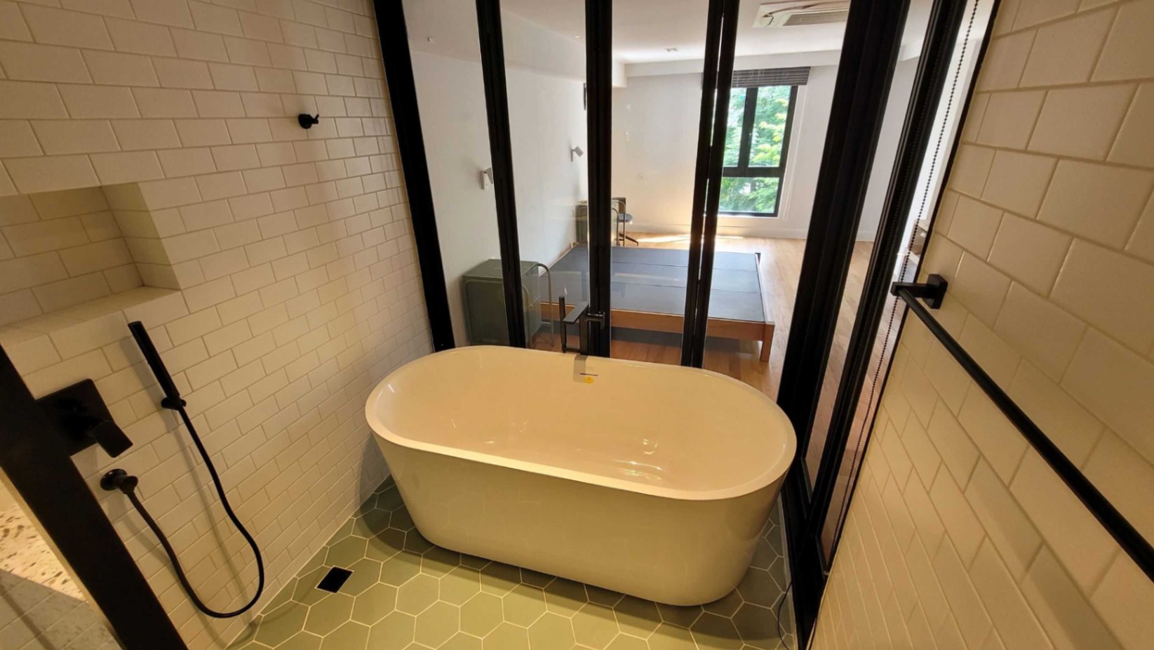 2 Bedroom Condo For Sale in Khlong Tan Nuea, Vadhana, Bangkok - Image 8