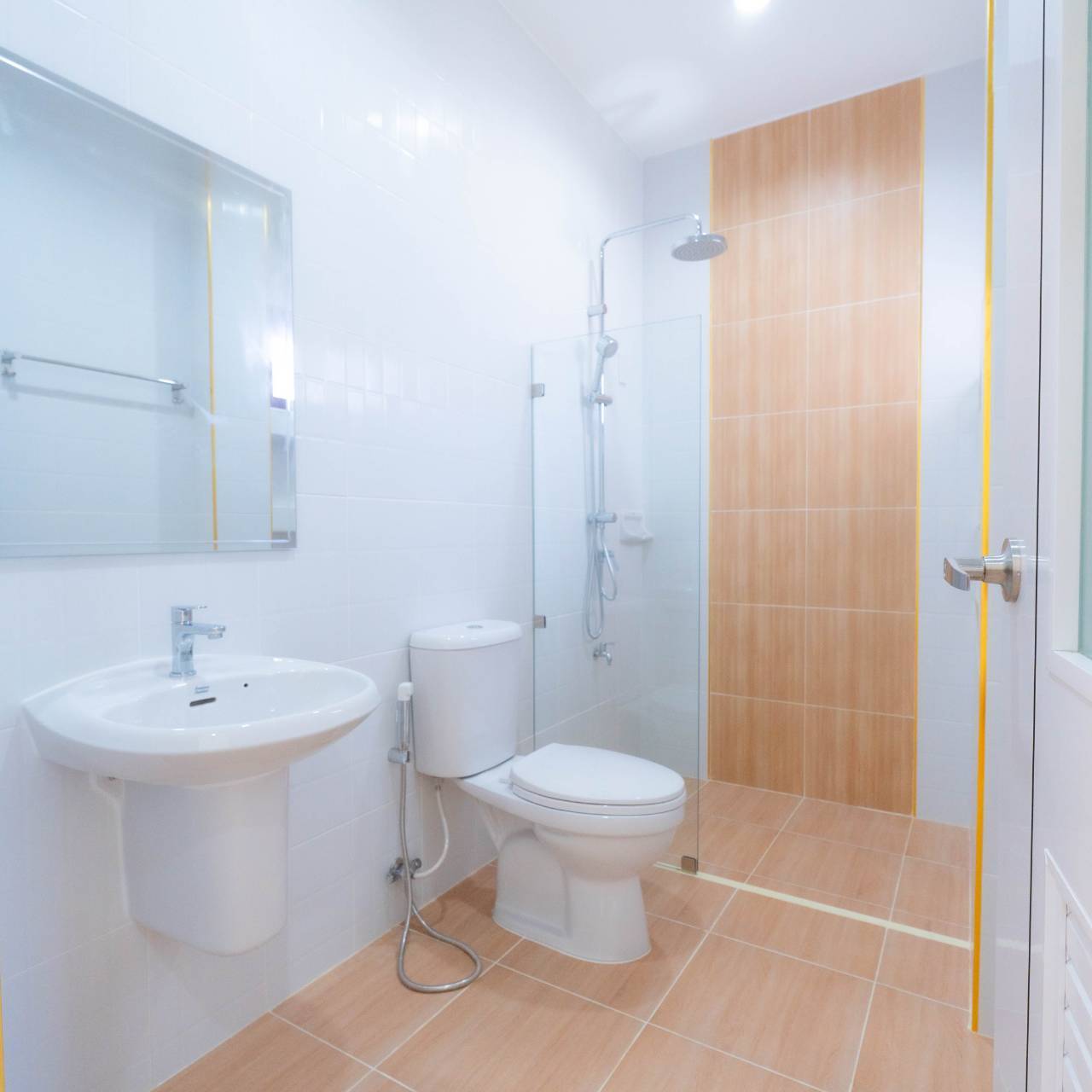 3 Bedroom House For Sale in Nong Faek, Saraphi, Chiang Mai - Image 4