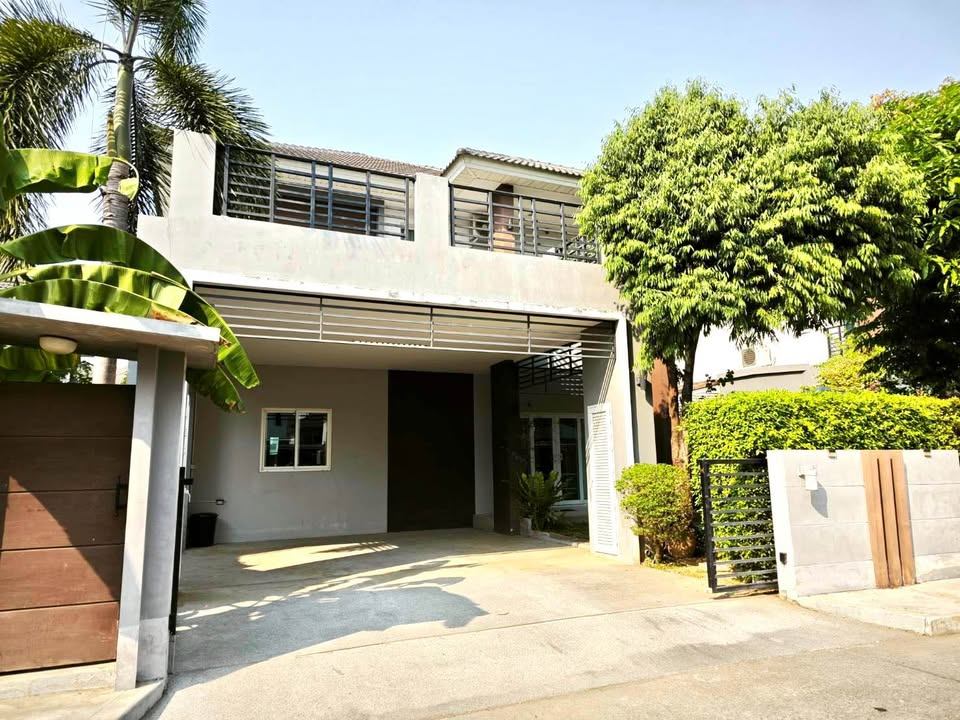 San Saran - Mod Chic - Image 1