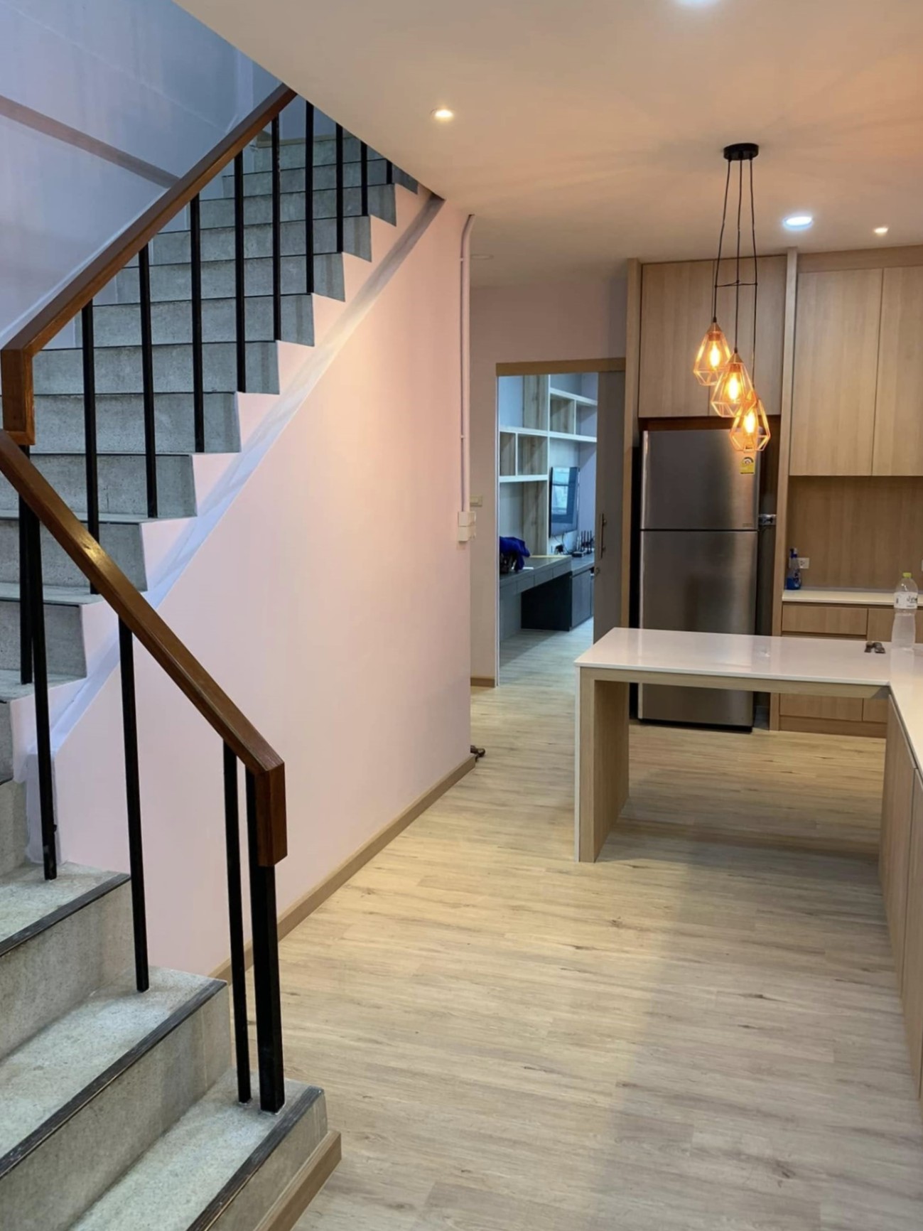 2 Bedroom Townhouse For Rent in Sam Sen Nok, Huai Khwang, Bangkok - Image 4