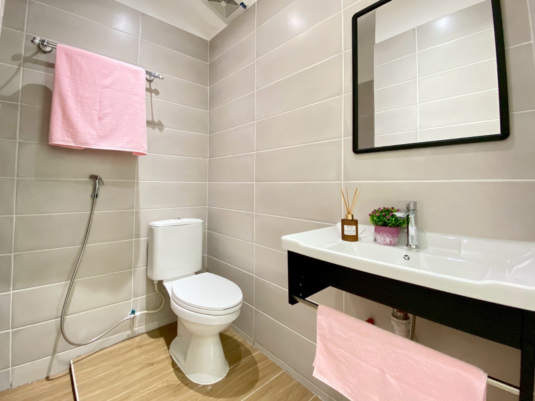 4 Bedroom House For Sale in Mae Hia, Mueang Chiang Mai, Chiang Mai - Image 17