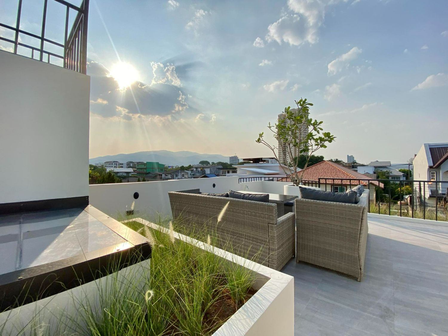 5 Bedroom House For Sale in Wat Ket, Mueang Chiang Mai, Chiang Mai - Image 6