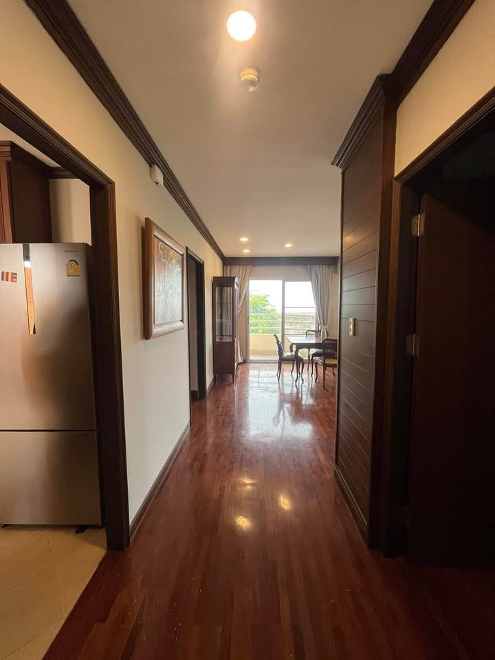 Floral Condo - Image 26